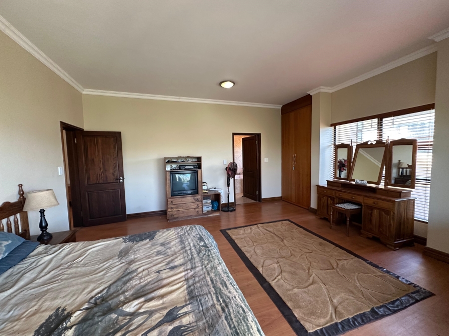 5 Bedroom Property for Sale in Xanadu Eco Park North West